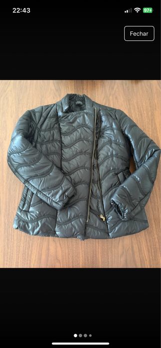 Impermeável preto novo