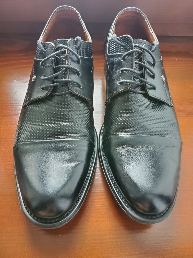Чоловічі чорні класичні туфлі на шнурках Nord