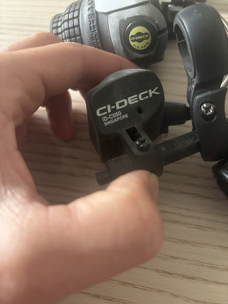 Revoshift manetki gripy shimano 3 x 7 retro MTB