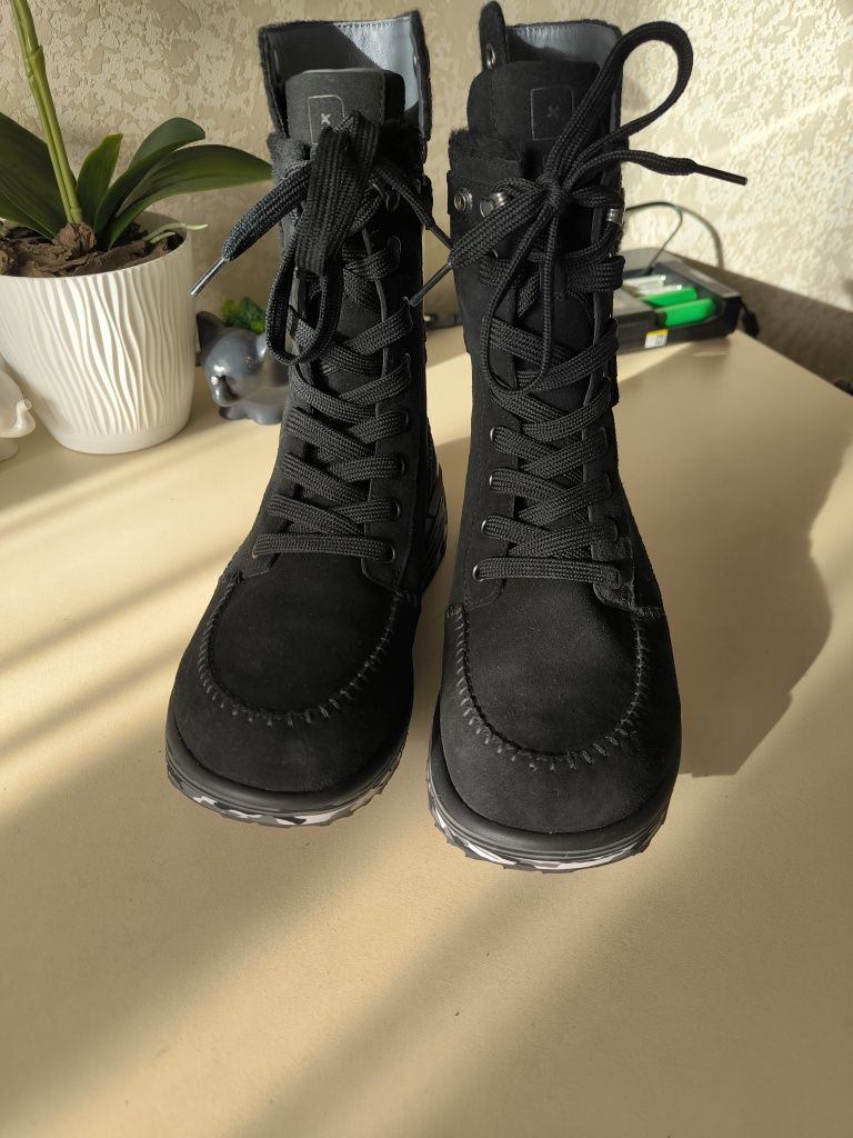 Деккерс ботинки осень зима Deckers vibram 42р.