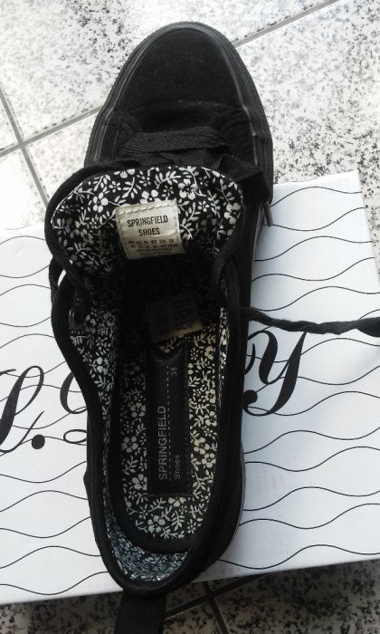 Sapatilhas pretas Springfield