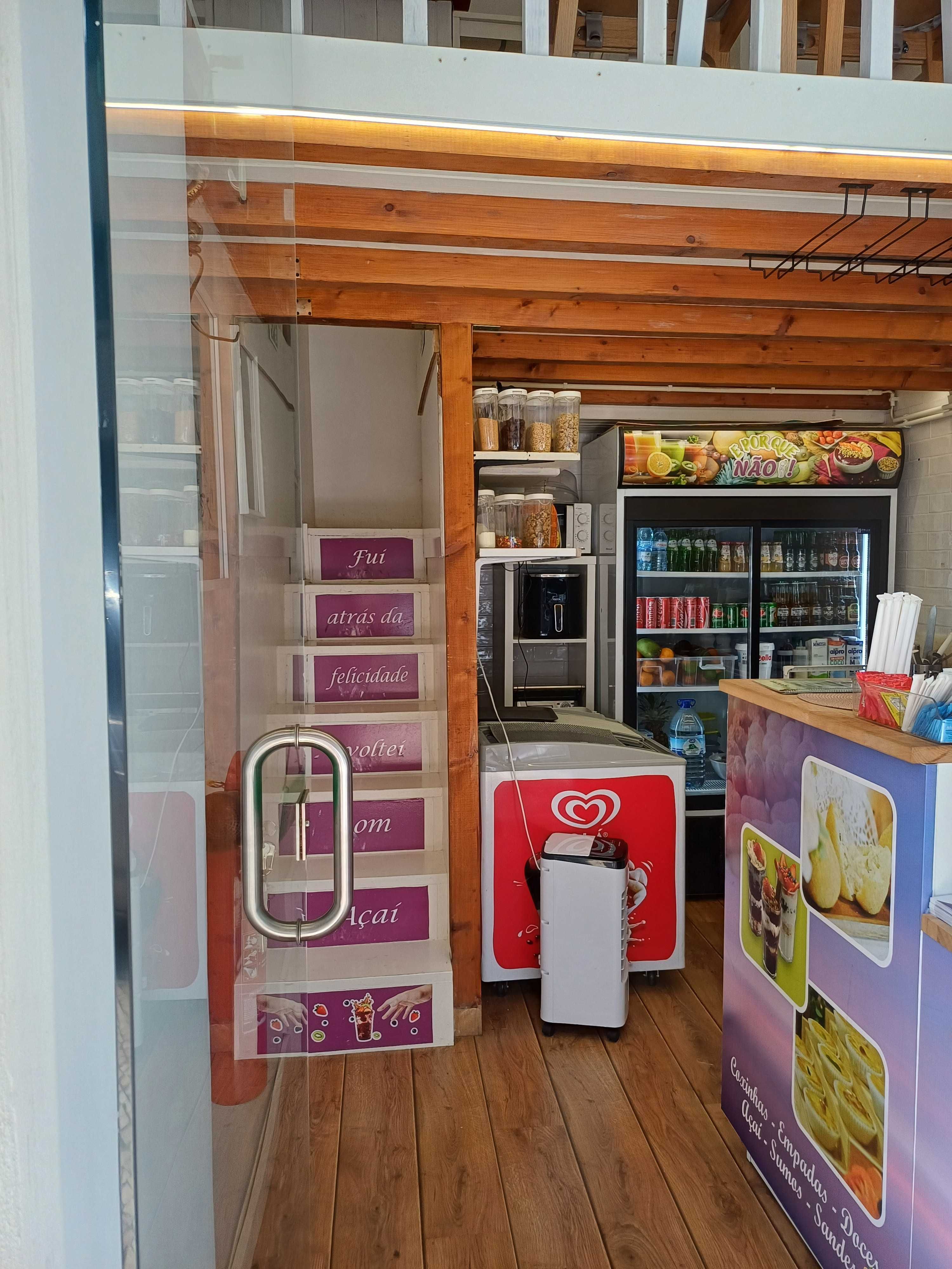 Vende-se Trespasse – Cafetaria & Açaíteria em Campo de Ourique