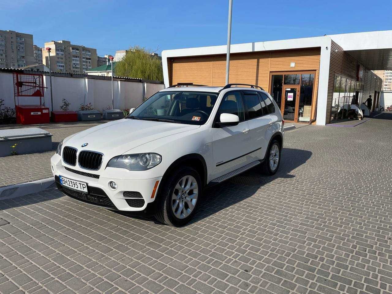 BMW X 5 e70 X-drive 35i ( без подкрасов)