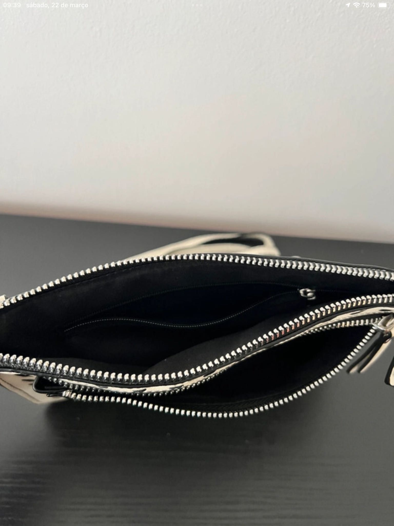 Mala / Bolsa branca tiracolo Stradivarius