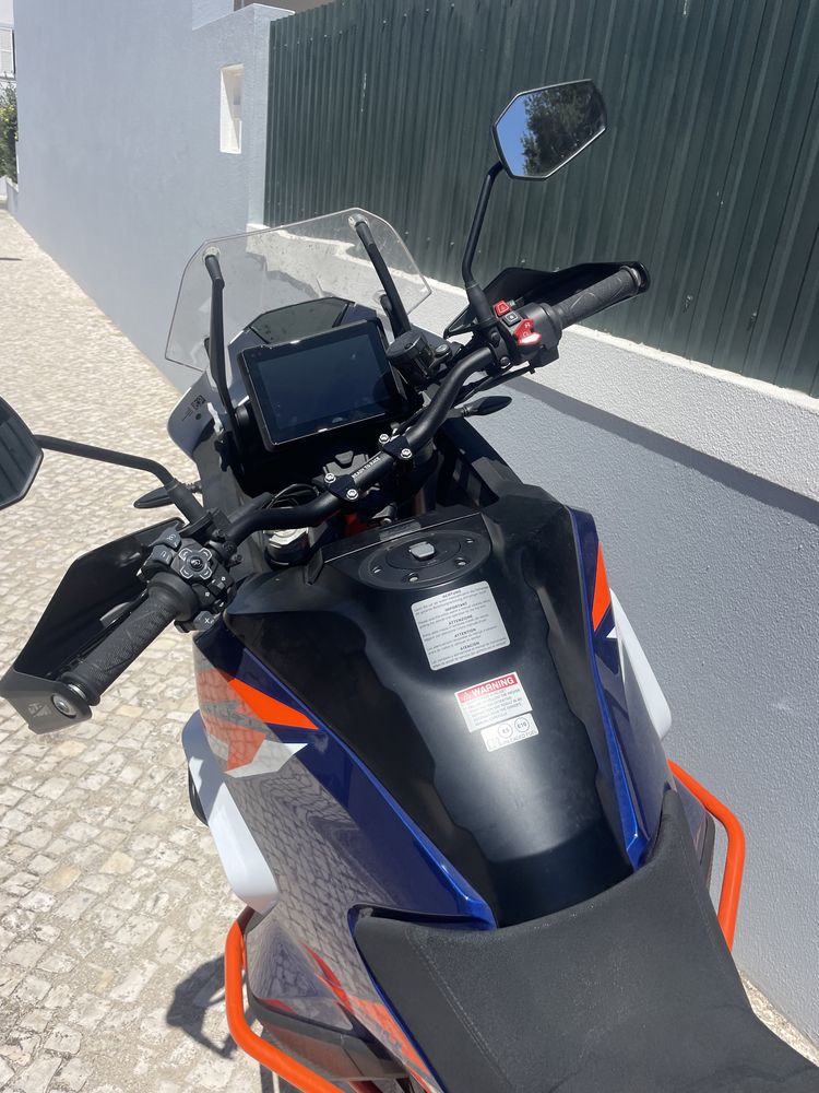 KTM 1290 R ano 2022