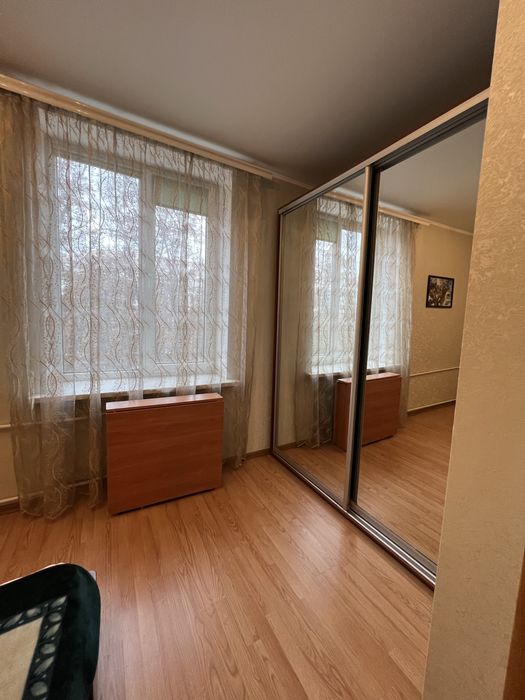 Продам 3-х кімнатну квартиру на Югоці