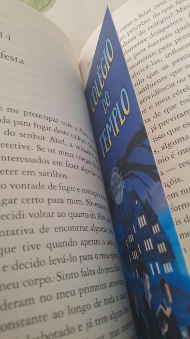 Colégio do Templo - O Corvo 
N.º 1
de Nuno Bernardo