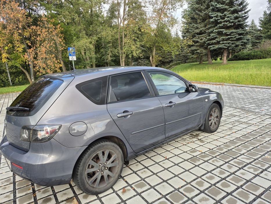 Samochód osobowy Mazda 3