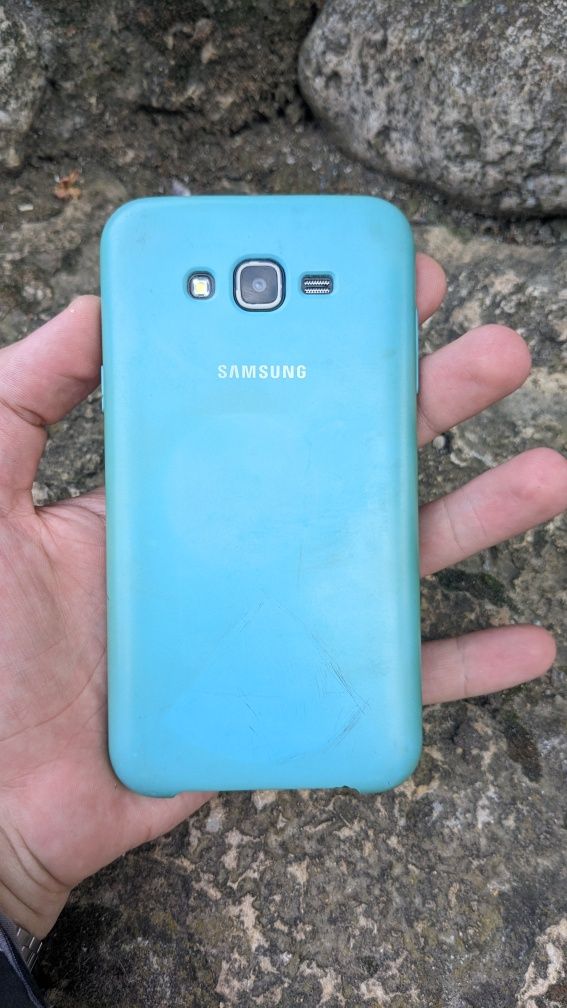 Samsung sm-j700h