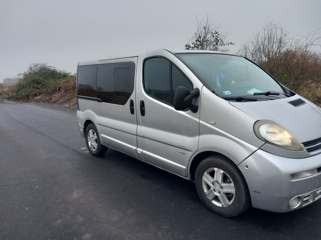 Opel Vivaro 2006