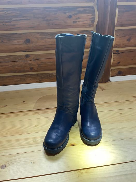 Чоботи осінь/зима сині натуральна шкіра в дуже хорошому стані