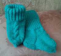 В'язані теплі дитячі шкарпетки