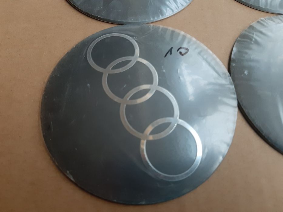 Naklejki emblematy audi 10.5mm