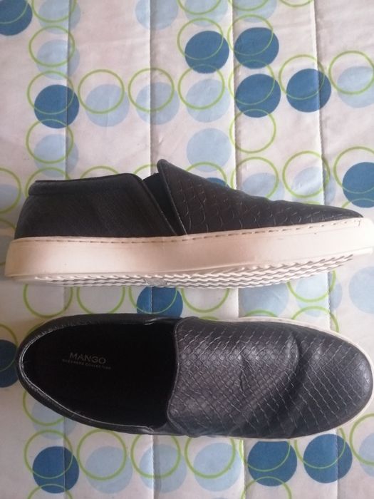 Sapatos Homem 40 Mango como novos