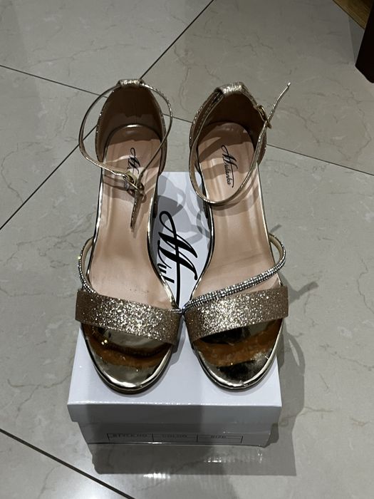 złote błyszczące brokatowe sandały na słupku  mulanka rozmiar 39