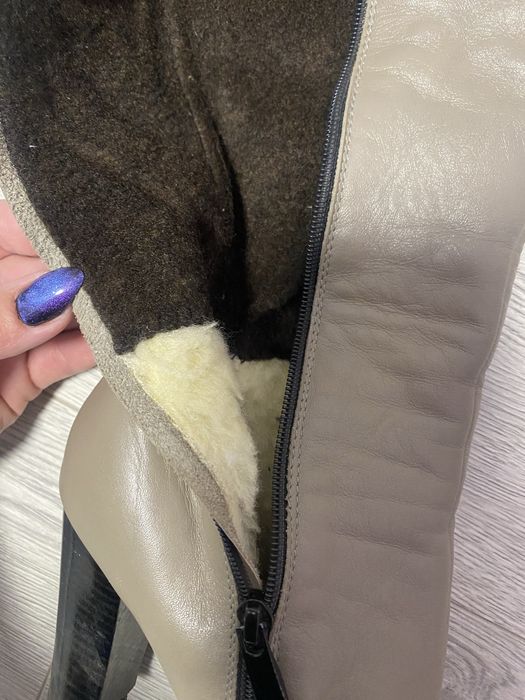 Чоботи жіночі, зимові. Шкіряні, утеплювач європейка. На вузьку ніжку.