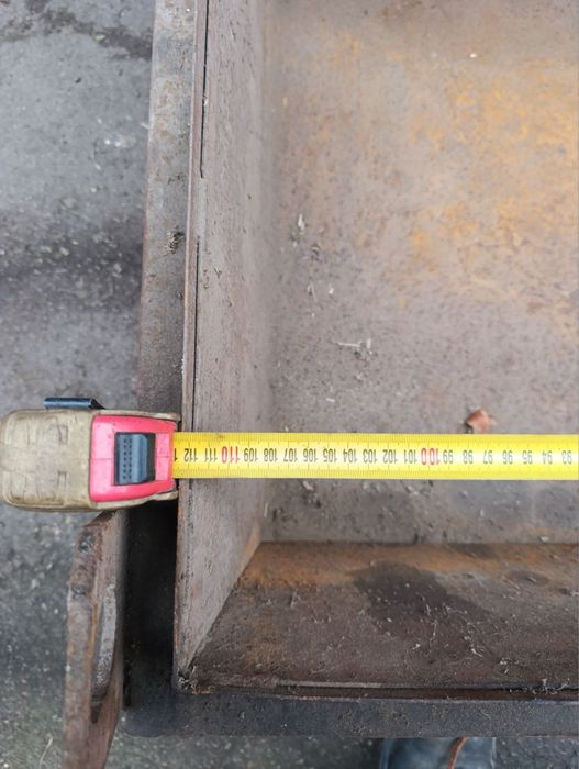 Металеві контейнери/піддони