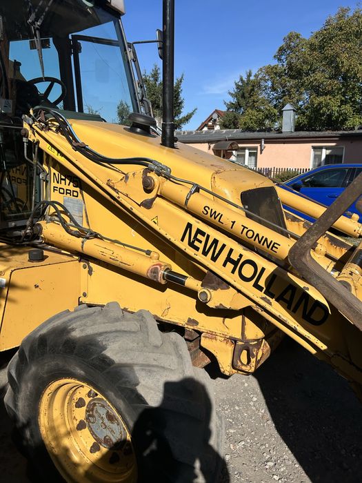 Koparko Ładowarka New Holland , Zadbana , 4 łyzki ma