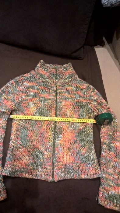 Sweterek dla dziewczynki