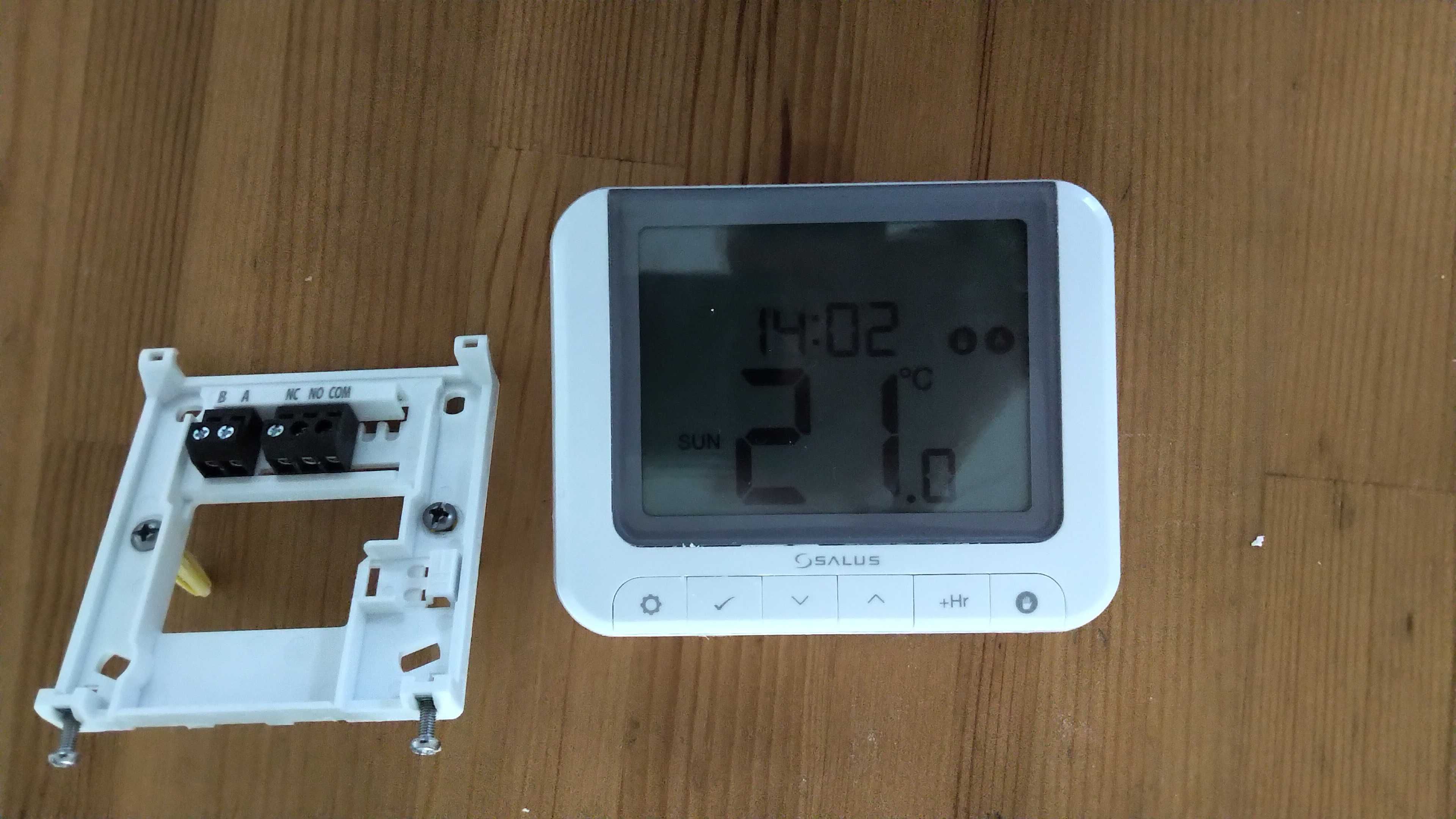 Sterownik temperatury SALUS RT520 Tygodniowy regulator temperatury