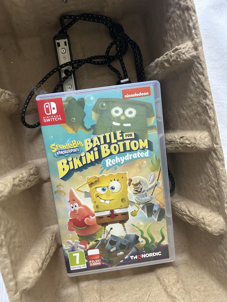 Konsola Nintendo Switch plus etui jak nowe