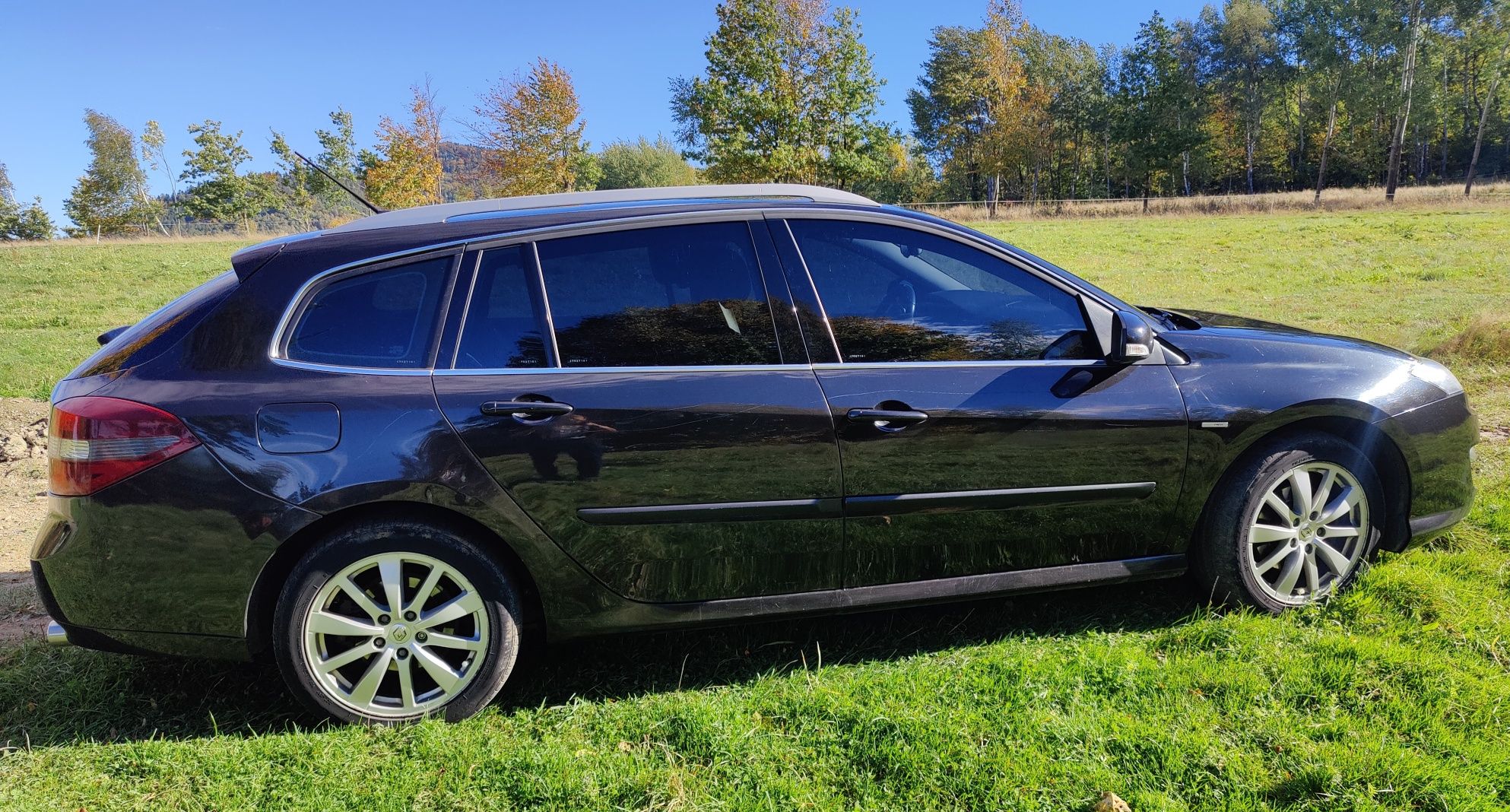 Renault laguna III 2.0 Bose 173 KM sprzedam lubzamienię automat