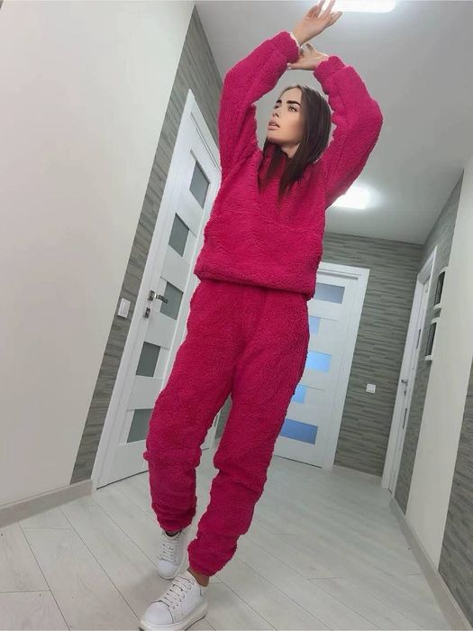 Продається жіночий зимовий костюм  Тедді