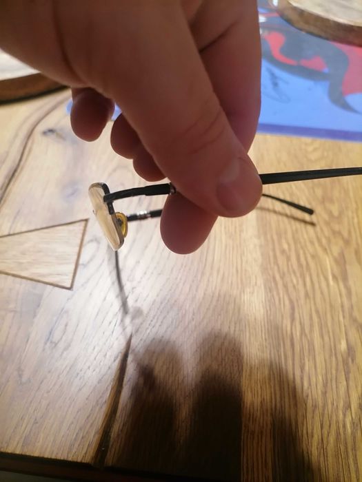 Okulary z etui stan dobry