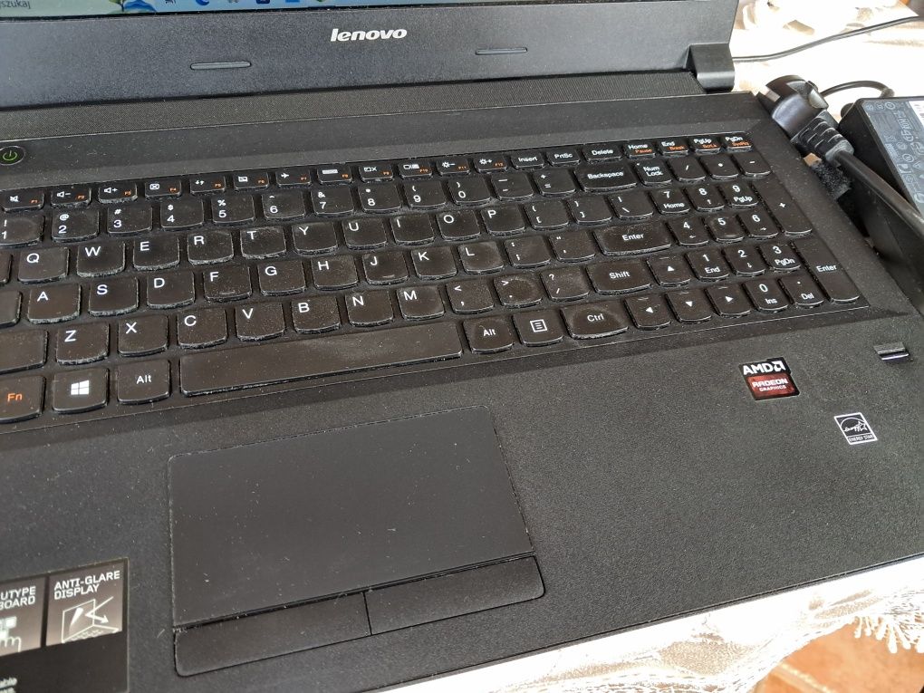 Laptop Lenovo B50 z Windows 10