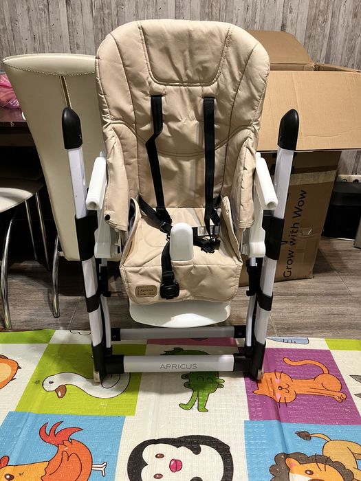 Стілець для годування Carrello Apricus CRL-14201