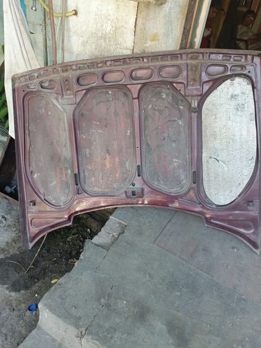 Продам капот таврія