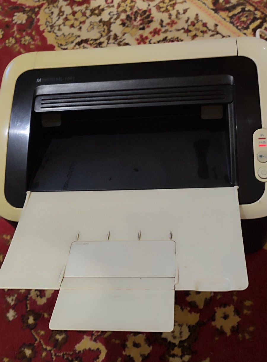 Продам принтер Samsung ML 1661