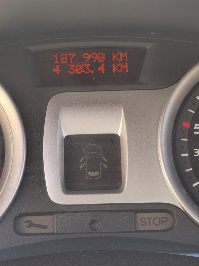 Renault Clio 1.2 gasolina 5 Lugares 2006