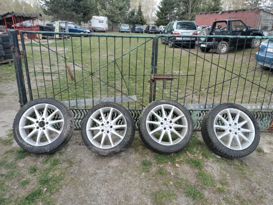 Mercedes B klasa koła zimowe 215/50ZR17l
