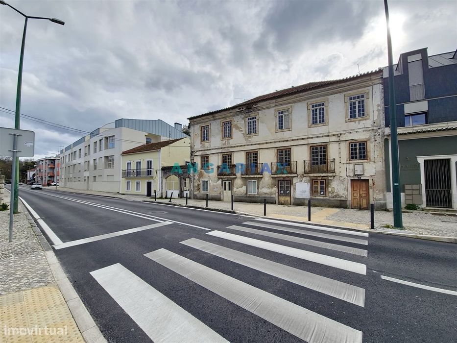 ANG1347 - Prédio para Venda em Leiria