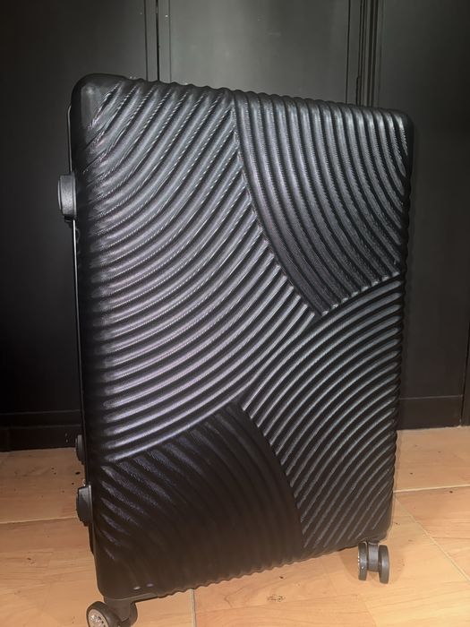 Mala de Viagem Grande Rodas 360* - Nunca Usada!