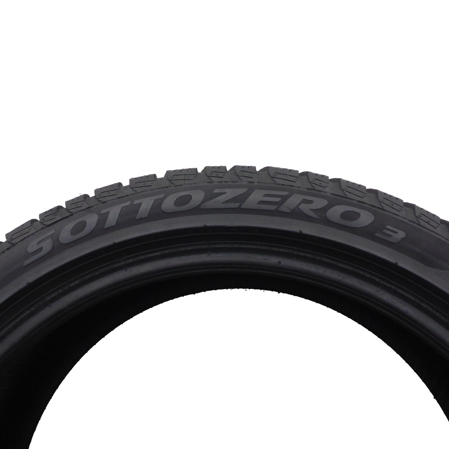 245/40/19 Pirelli 245/40R19 98H Sottozero 3 BMW RSC Zima 6-7mm 2018
