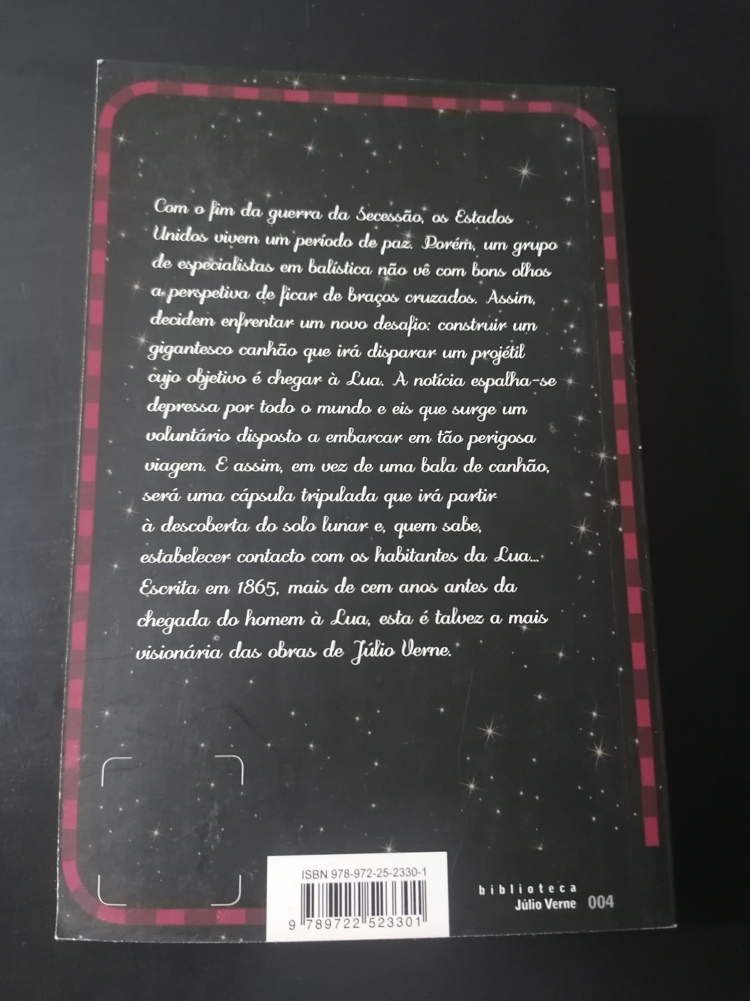 Livro Da Terra à Lua de Júlio Verne