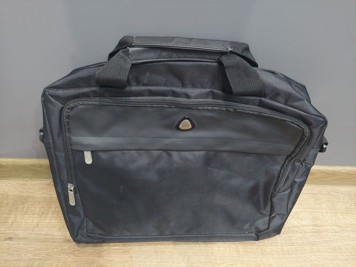Torba na laptopa do 15,6 cala. Jak nowa.