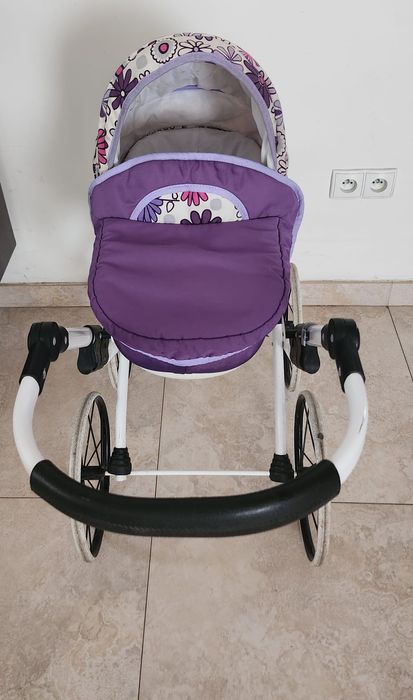 Wózek dla lalek jak prawdziwy