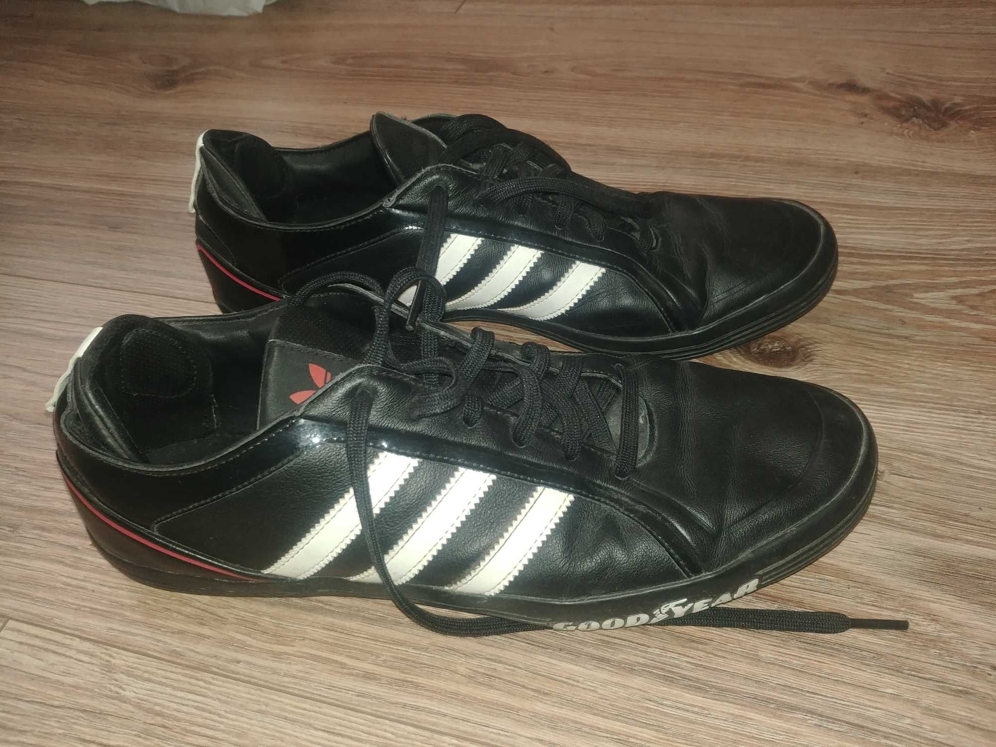 Buty Adidas skóra r.44