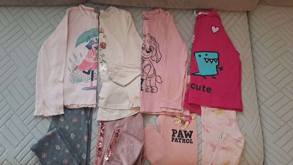 Paka ubrań dla dziewczynki w rozm. 116-122  na jesień/zima