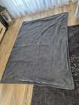 25 x Koc dwustronny mega ciepły 180x130cm na piknik dla zwierząt itp.