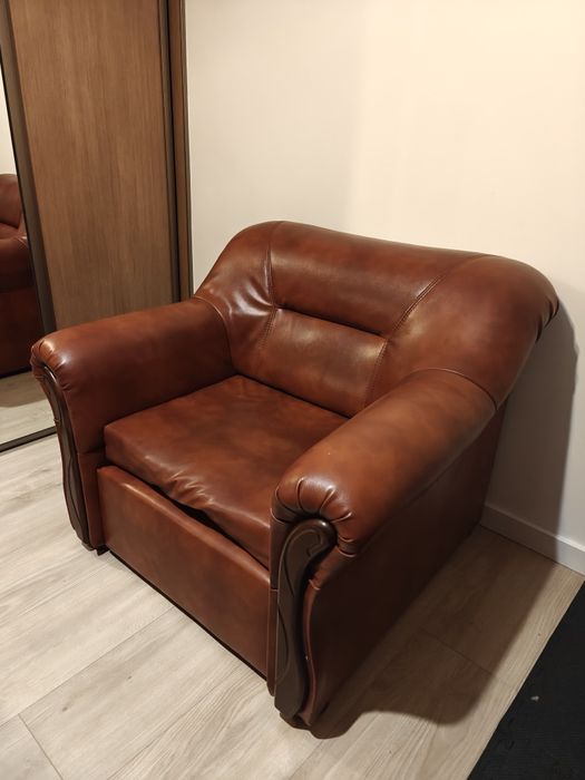 Fotel skórzany, rozkładany