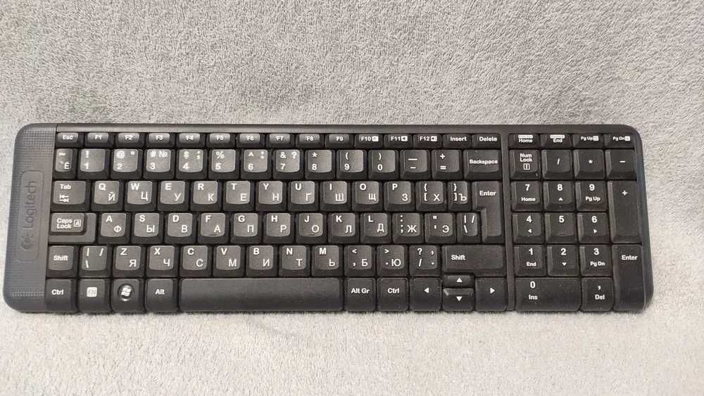 клавіатура logitech k220
