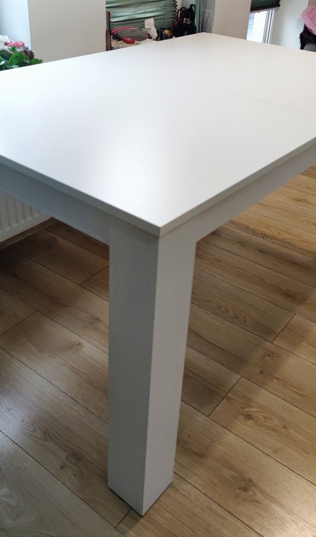 Biały stół - wymiary 90 cm x 140 cm (+wkładka 40 cm)