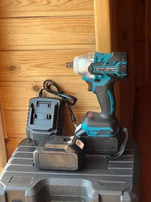 Гайковерт аккумуляторный безщеточный (36V, 5A) с набором инструмента