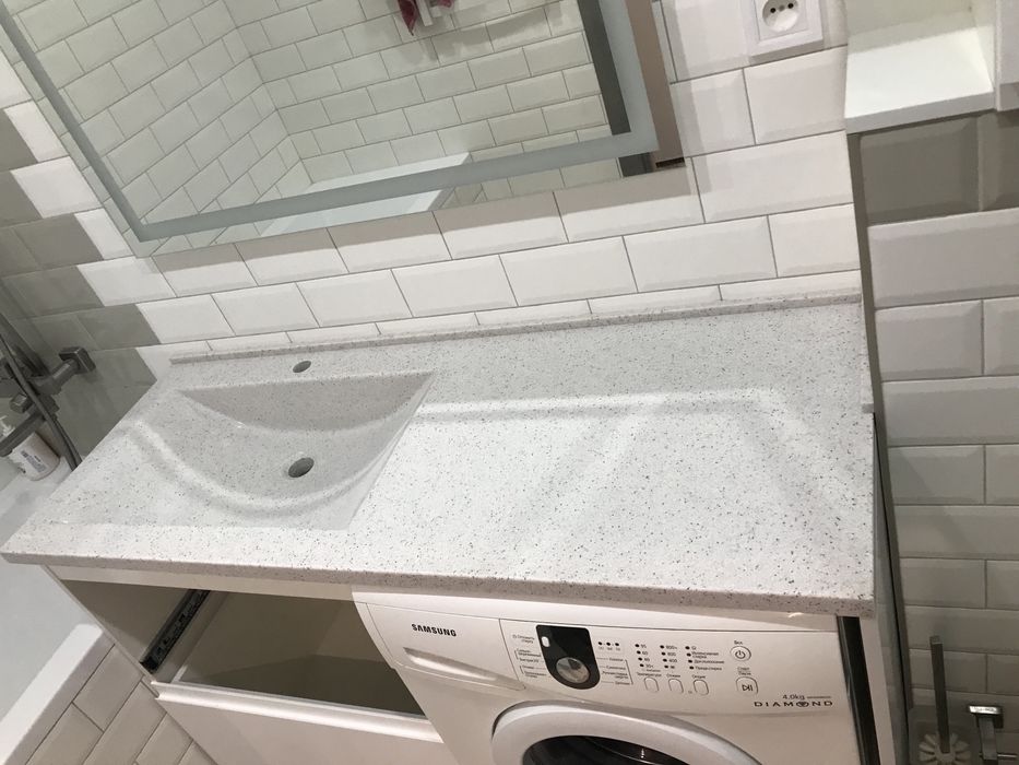 Продам столешницу из исскуственного камня , в ванную комнату