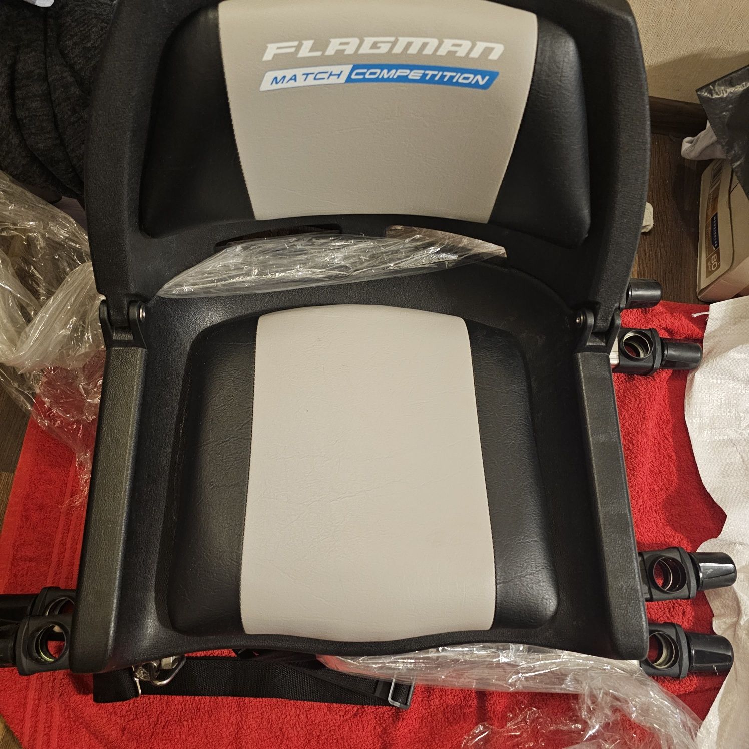 Платформа Flagman з поворотним кріслом