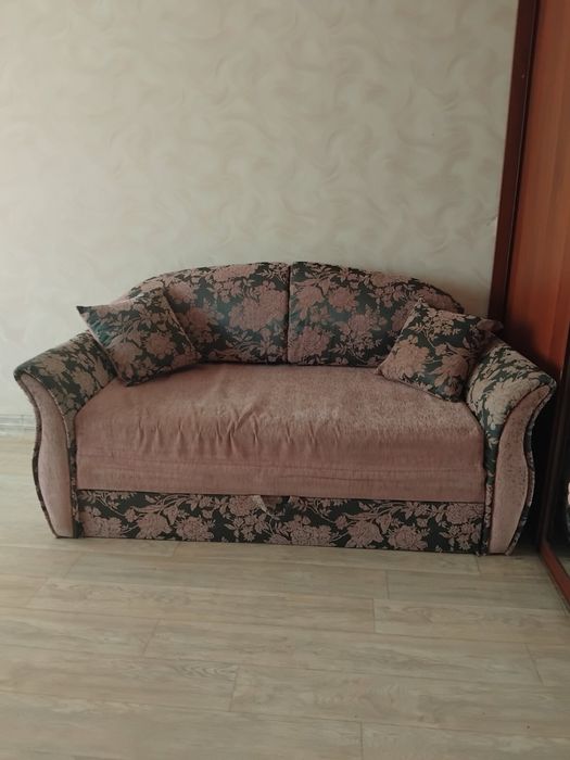 Продам диван раскладной